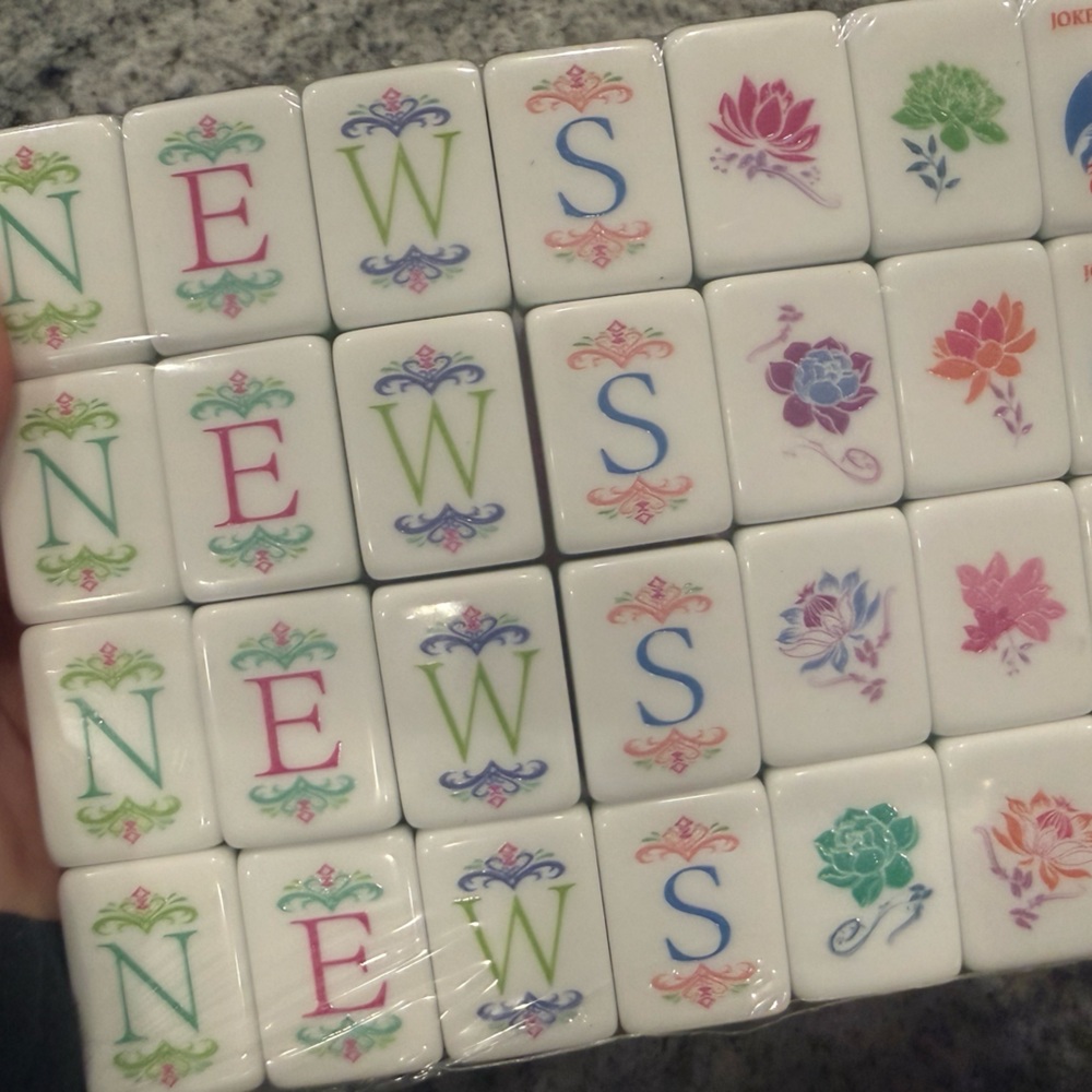Colorful Mahjong Tiles Set - Picture 4 of 11